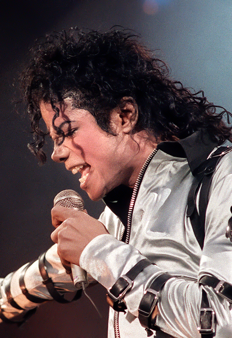 Michael Jackson performing, Dangerous World Tour
